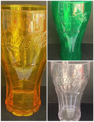 58268-1  € 3,00 coca cola drinkbeker plastic set 3 gekleurd
